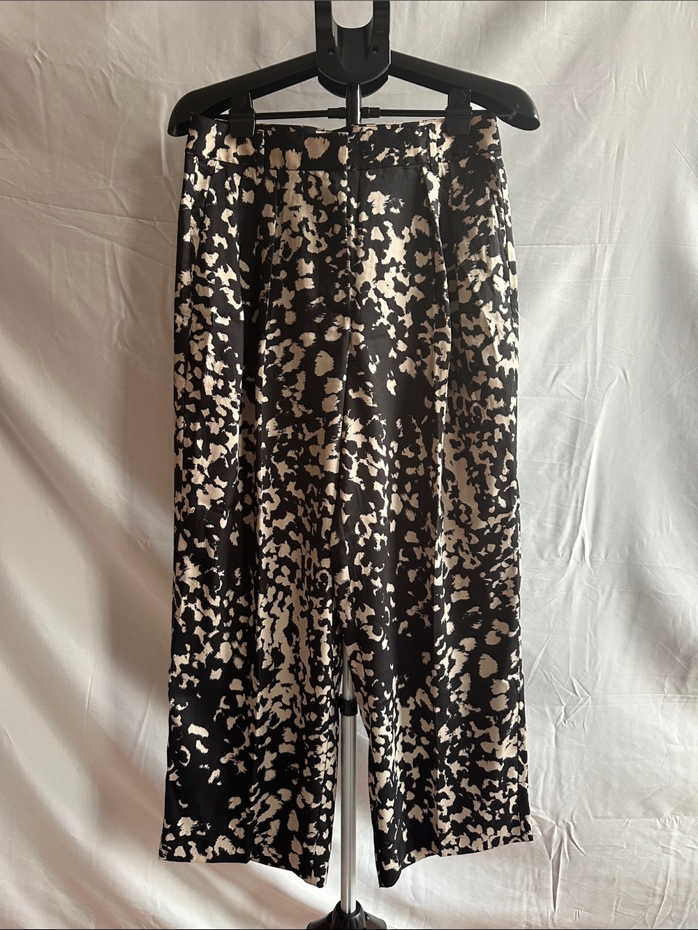 Banana Republic Black and Cream Abstract Wide-Leg Pants